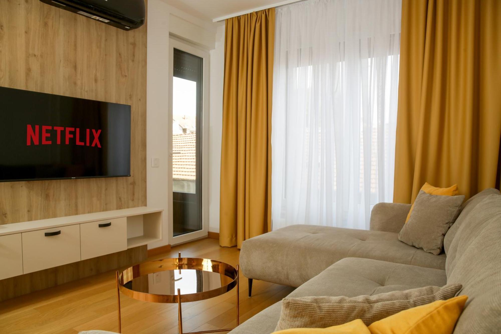 Supernova Royal Residence Novi Sad Eksteriør bilde